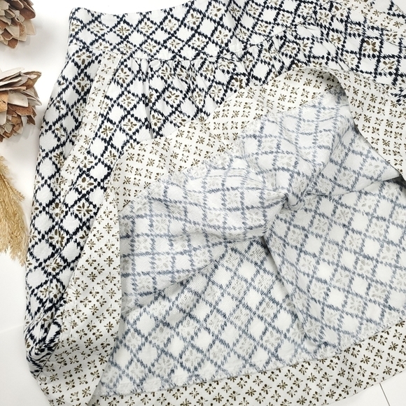 Loft Off White Blue Green Patterned Pocketed Skirt Sz 2 - Picture 7 of 12